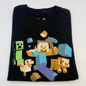 Black Minecraft Jinx tee. tagged size small fits like XS